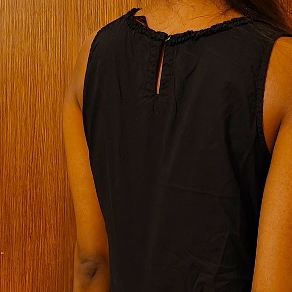 Women Black solid A-line dress with jacket - Picture 9 of 14